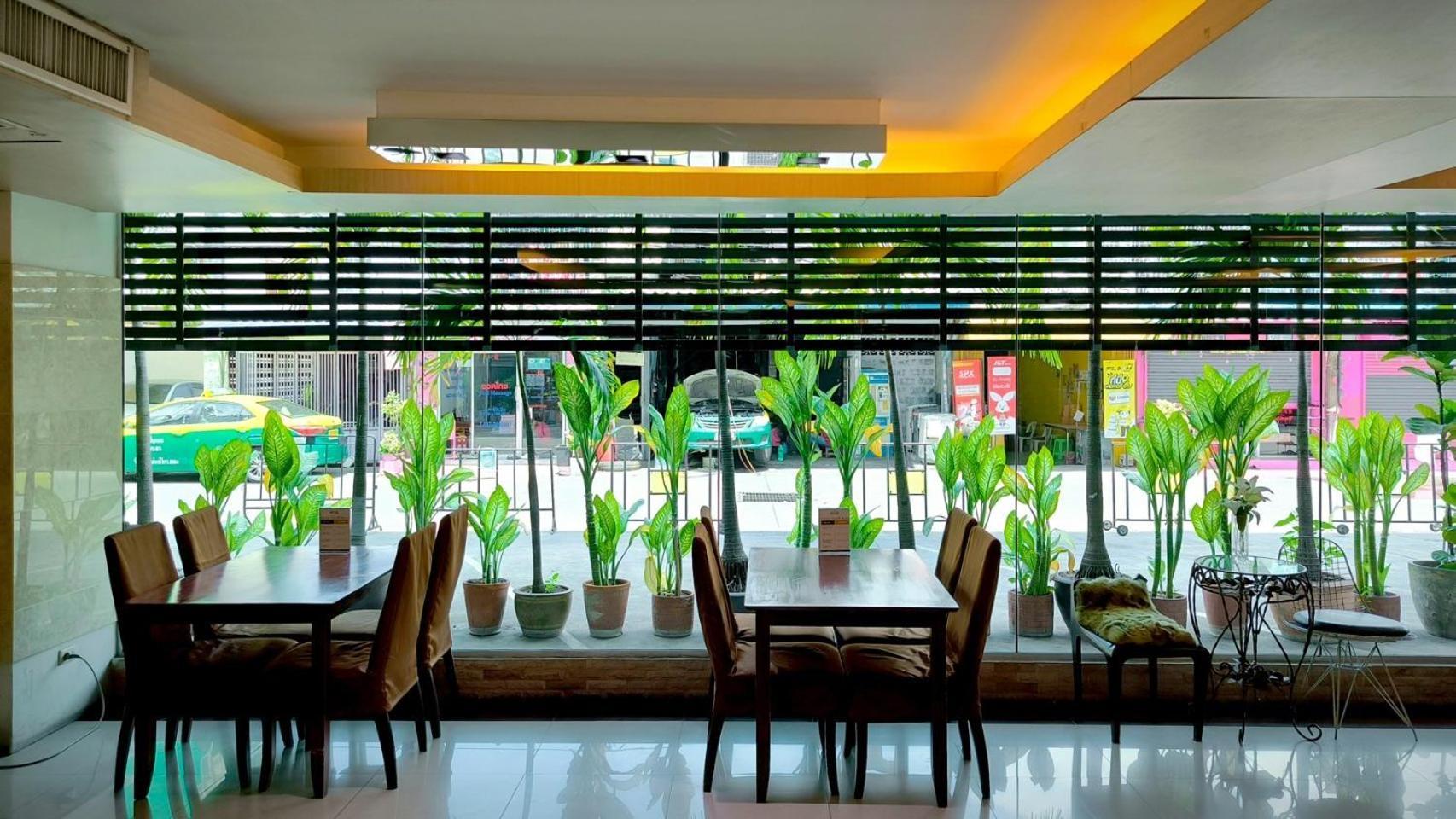 Centric Place Hotel Bangkok Eksteriør billede